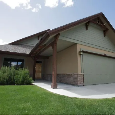 5 Bdr 3Ba Great House Great Value Resort Fun